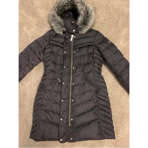 Michael Kors Down/Puffer Jacket - Picture 2 of 11